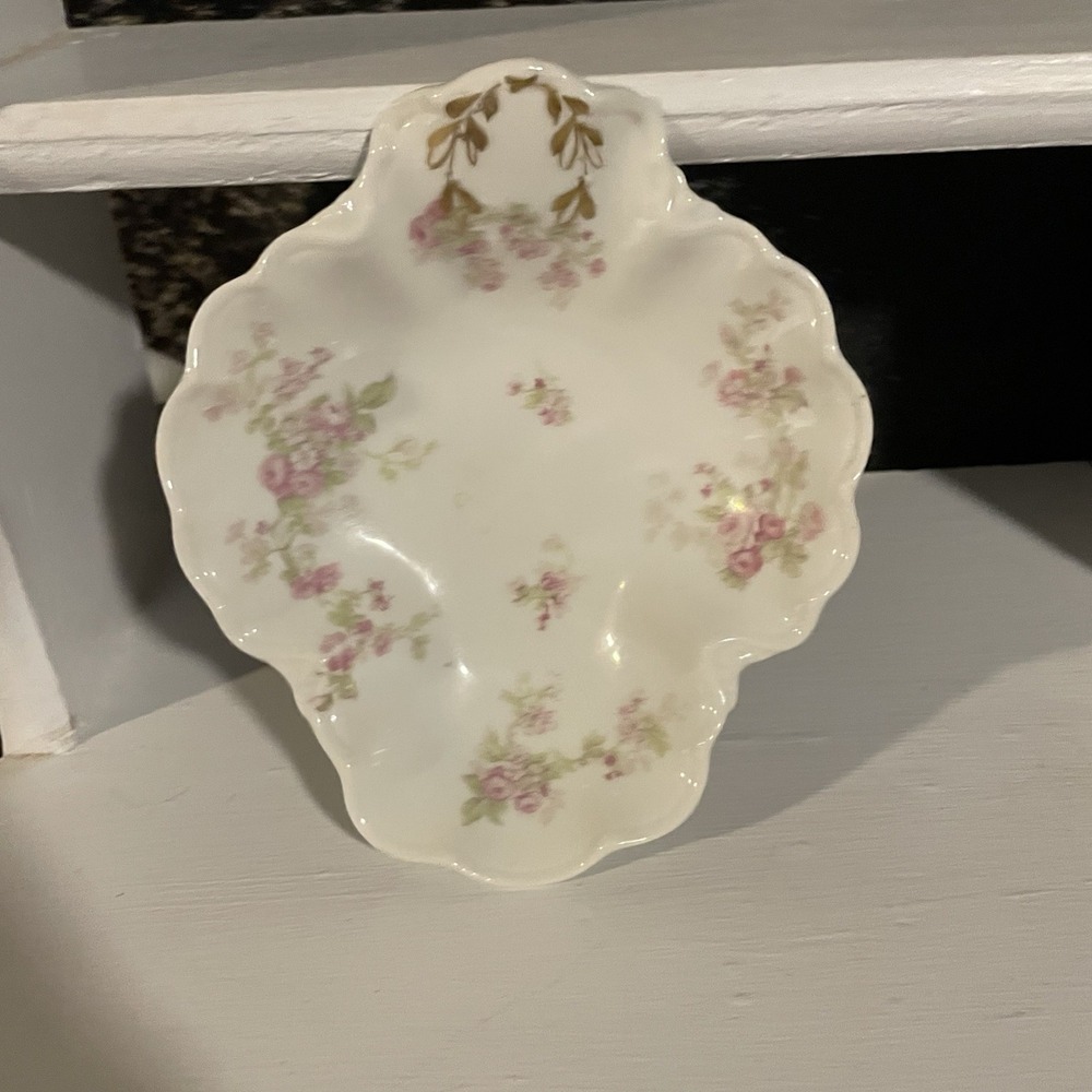 Antique Haviland & Co Limoges France Serving Bowl‎ Roses Gold Scalloped Rim